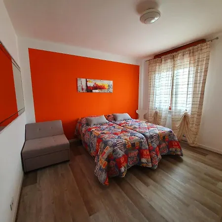 Color Apartments Apartment Prata Di Pordenone